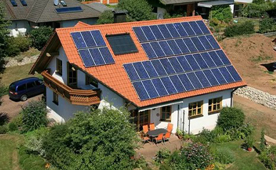 ヨーロッパの傾斜屋根に適したソーラーパネルを選択するには?